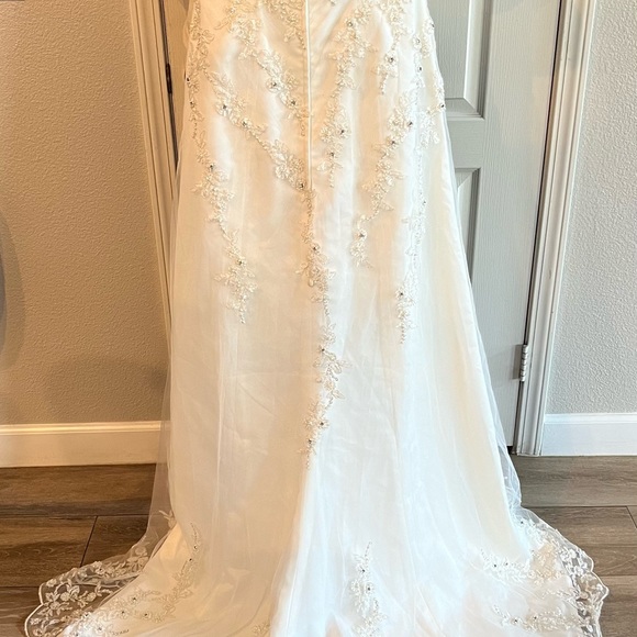 Jasmine-  wedding dress size 12 - Picture 5 of 10